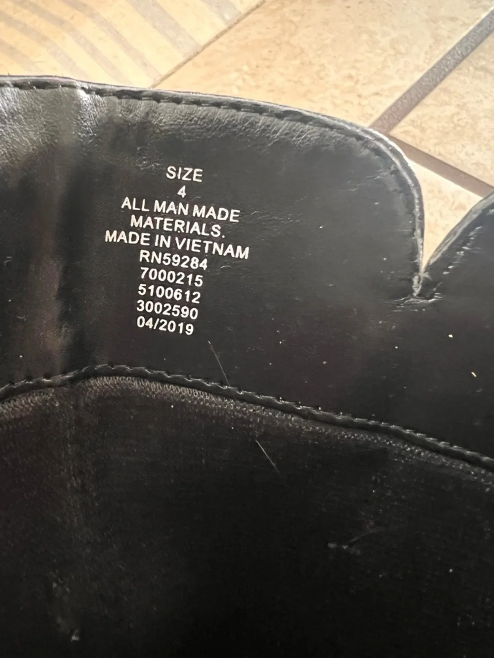 Infant girl Black boots - size 4